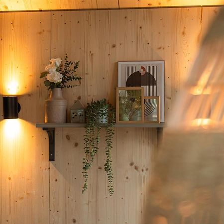 Vila Tinyhouse Luxe Met Hottub Meerssen Exteriér fotografie